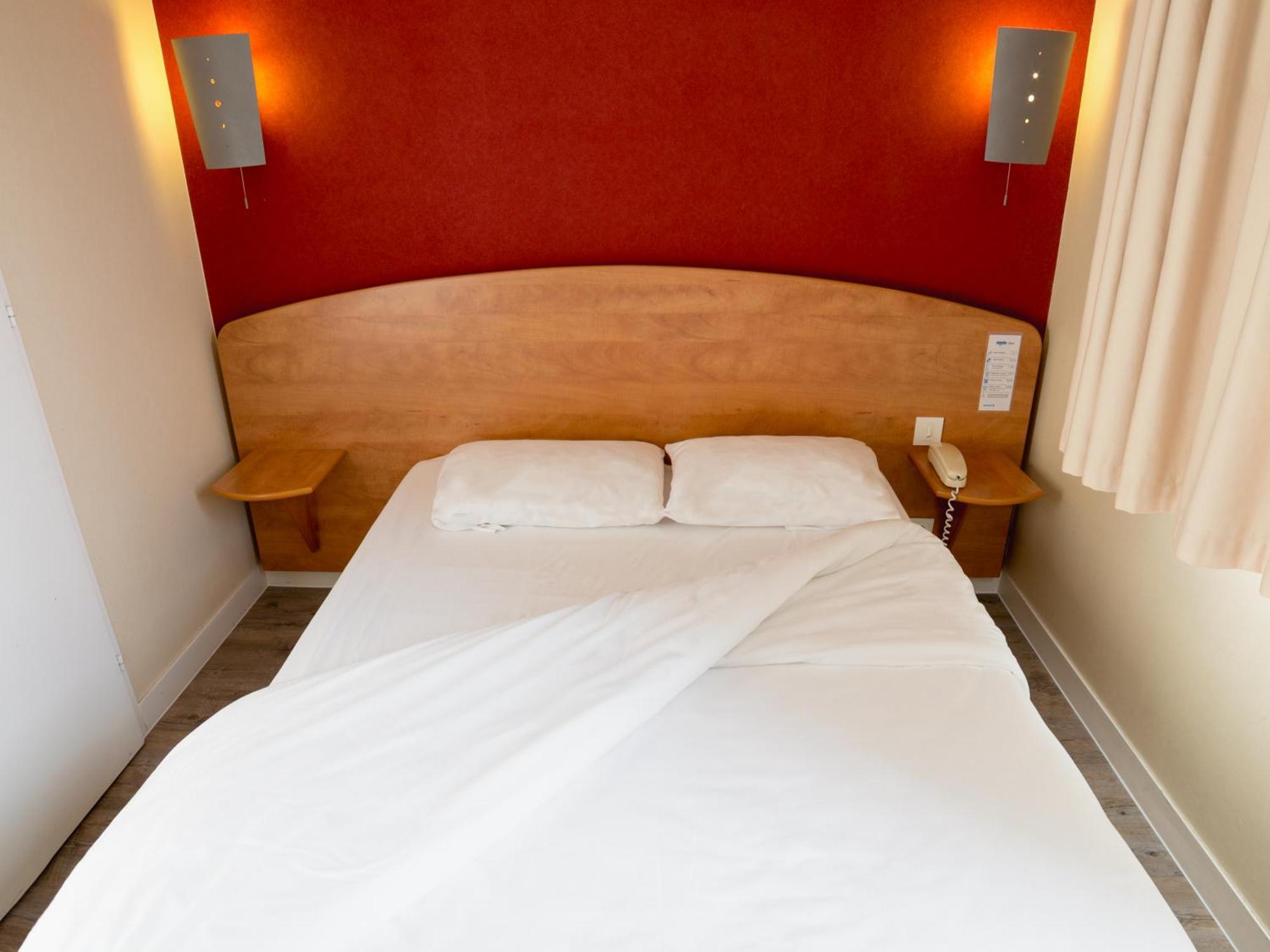 Hotel De La Vendee Ла-Рош-сюр-Йон Экстерьер фото