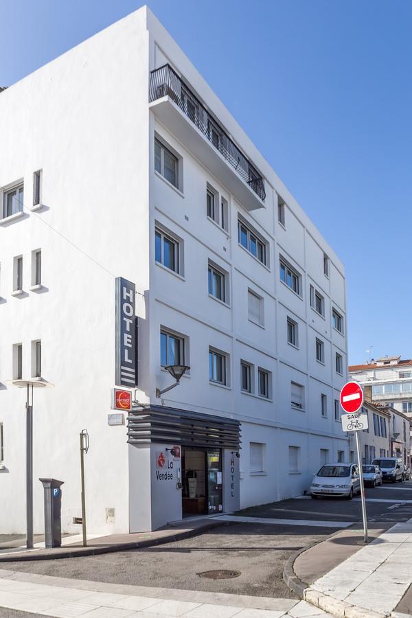 Hotel De La Vendee Ла-Рош-сюр-Йон Экстерьер фото