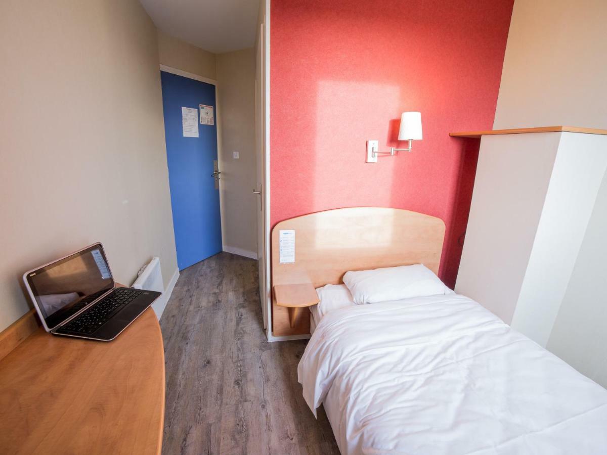 Hotel De La Vendee Ла-Рош-сюр-Йон Экстерьер фото